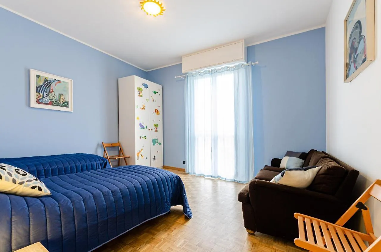 Arcus Pacis - Large Central Flat Milan Italy